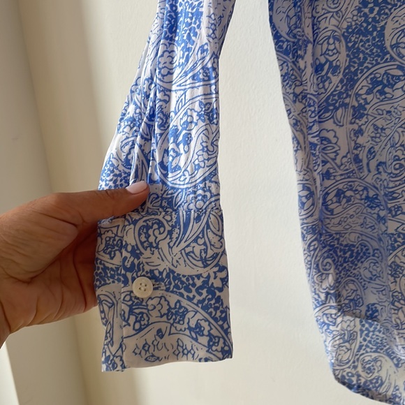 Light blue button down paisley light weight collared top - Picture 4 of 8